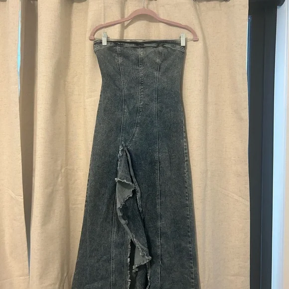 Urban Outfitters Blue Strapless Denim Dress - Picture 2 of 5